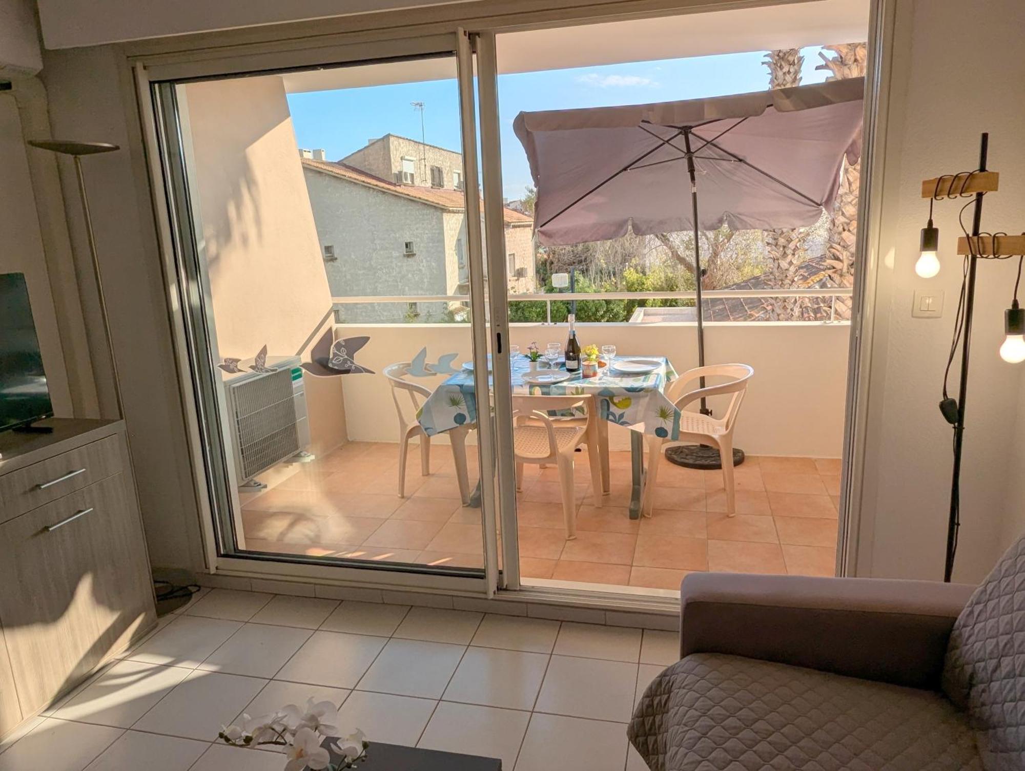 Sol-Y-Days Mayflower, Appartements Climatises Residence Avec Piscine Proche Centre Le Grau-du-Roi Exteriör bild